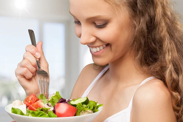 Attractive caucasian  woman with salad — Stock Photo, Image