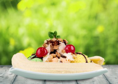 Dondurma kepçe ve tepesi