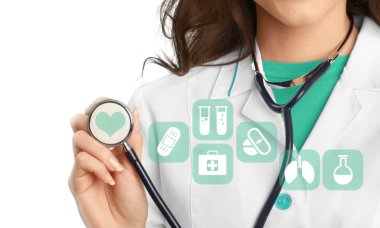 Tıbbi simge ve genç doktor 