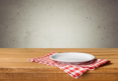 arka plan üzerinde beyaz tabak