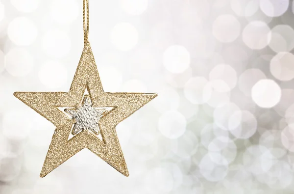 Золота різдвяна зірка прикраса — стокове фото