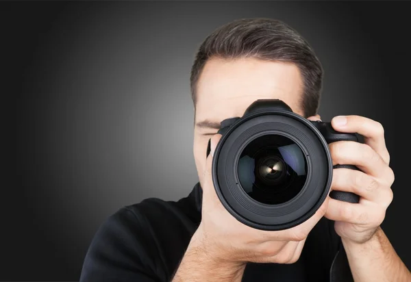 Mannelijke fotograaf met camera — Stockfoto