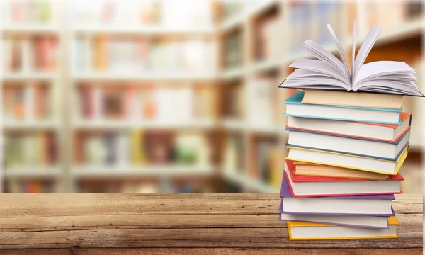 Stack di libri isolati — Foto Stock