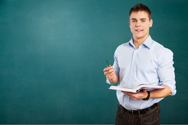 Junger männlicher Lehrer — Stockfoto