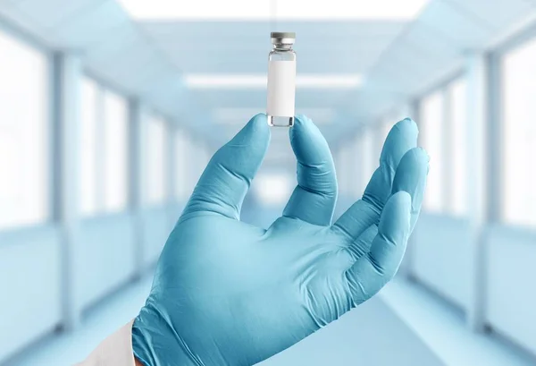 Медична Рука Тримає Вакцину Проти Вірусу Covid Показана Під Час — стокове фото