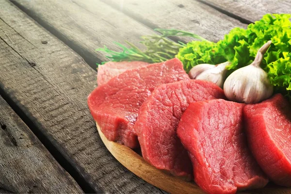 Carne Cruda Fresca Sulla Scrivania — Foto Stock