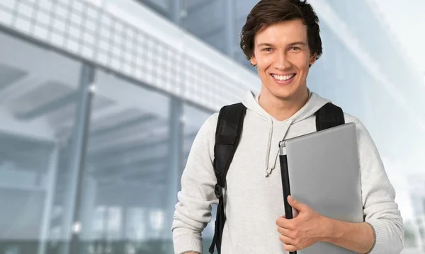 Estudante Masculino Com Laptop Segundo Plano — Fotografia de Stock