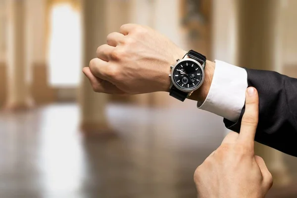 Geschäftsmann Mit Handuhr Hintergrund Nahaufnahme — Stockfoto