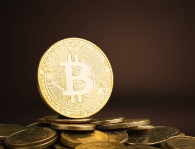 Bitcoin BTC Kripto Para Birimi Altın Sikkeler. Borsa Konsepti.