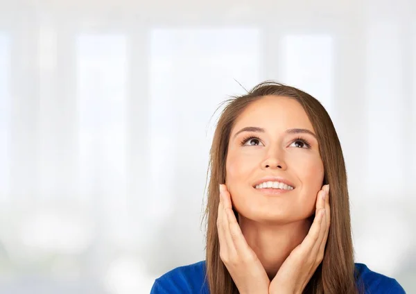 Schoonheidsconcept Van Gelukkige Jonge Vrouw Huidverzorging Haarverzorging — Stockfoto