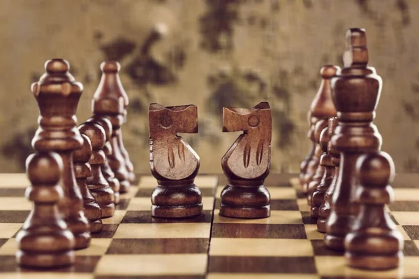 Wooden Chess Pieces Facing Each Other Vintage Chessboard Rivalry Concept — Stock Photo, Image