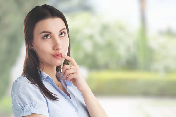 Schoonheidsconcept Van Een Aantrekkelijke Jonge Vrouw Huidverzorging Haarverzorging — Stockfoto