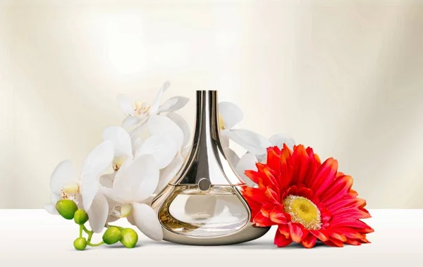 Elegante Floral Elegante Garrafa Perfumes Femininos — Fotografia de Stock