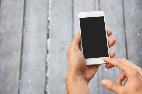 Menselijke Hand Houden Smartphone Met Blanco Scherm — Stockfoto