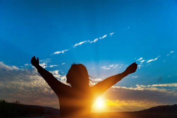 Human Silhouette Raising Hands Sunset Background — Stock Photo, Image