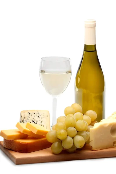 Weinflasche Weinglas Käse Und Trauben Auf Der Holzplatte — Stockfoto