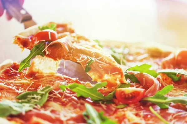 Delicious Hot Cheesy Pizza Platter — Stock Photo, Image