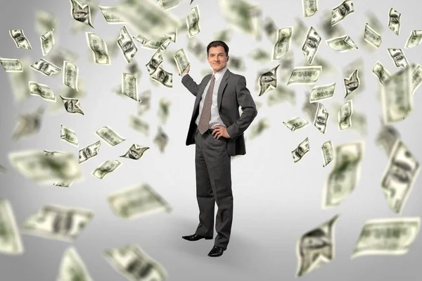Muž Obleku Hodí Dolary Nahoru Prší Peníze Investice Pasivní Výnosy — Stock fotografie
