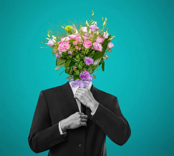 Άνθρωπος Επικεφαλής Μπουκέτο Από Όμορφα Ανοιξιάτικα Λουλούδια Καλοκαίρι Σουρεαλισμός Μόδα — Φωτογραφία Αρχείου