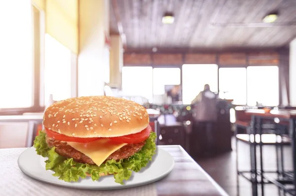 Chutné Čerstvé Maso Náhražka Burger Stole — Stock fotografie