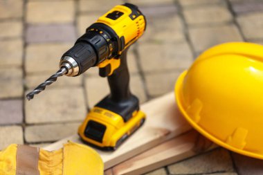 Yapım marangozluk araçları elektrik kablolu testereli arka plan matkabı