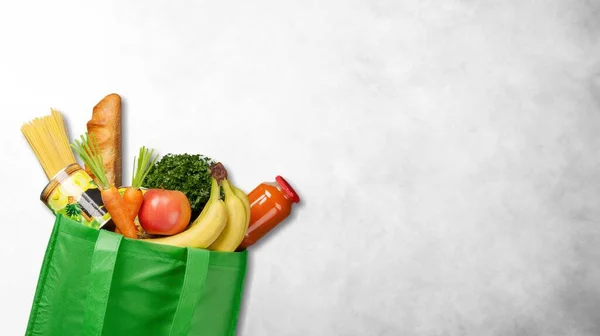 Nákupní Taška Zeleninou Ovocem Bílém Pozadí — Stock fotografie