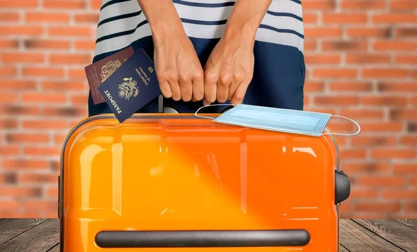 Hand Young Person Suitcase Summer Trip — Stock Photo, Image