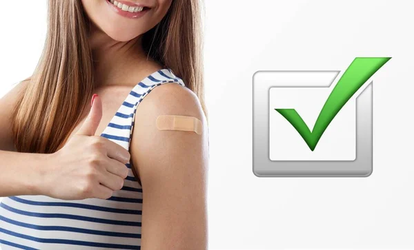 Belle Jeune Femme Obtenant Une Protection Vaccinale Coronavirus — Photo