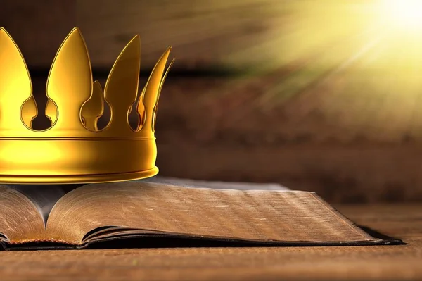 Open Book Golden Crown Wooden Background — Stock Photo, Image