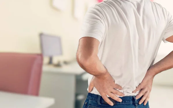 Hombre Que Sufre Dolor Espalda Estómago —  Fotos de Stock