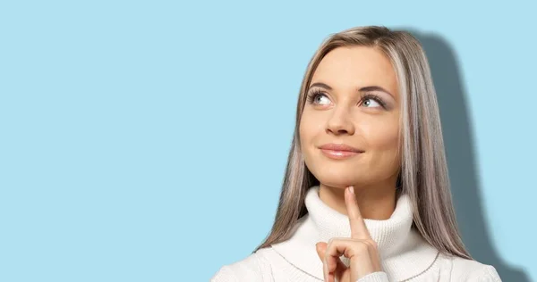 Foto Van Hongerige Jonge Vrouw Kijken Stel Lekker Eten — Stockfoto