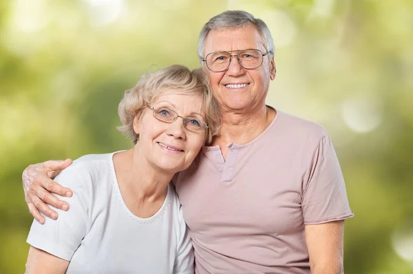 Happy Senior Couple Hugging Background Close — Stock Photo, Image