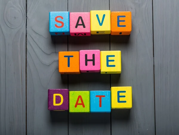 Свидание PC с текстом Save the Date with sky background — стоковое фото