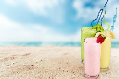 Milk Shake, güler yüzlü, iç.