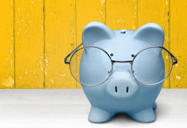 Kumbara, tasarruf, yatırım.