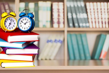 Sınav, kitap, ev ödevi.