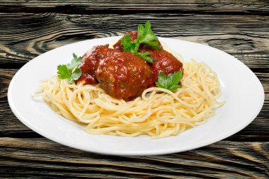 Makarna, makarna, köfte.