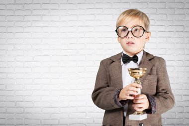 Çocuk, keşif, Büyüteç camı.