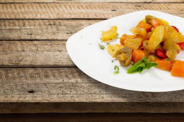 Gıda, güveç, sığır eti güveç.