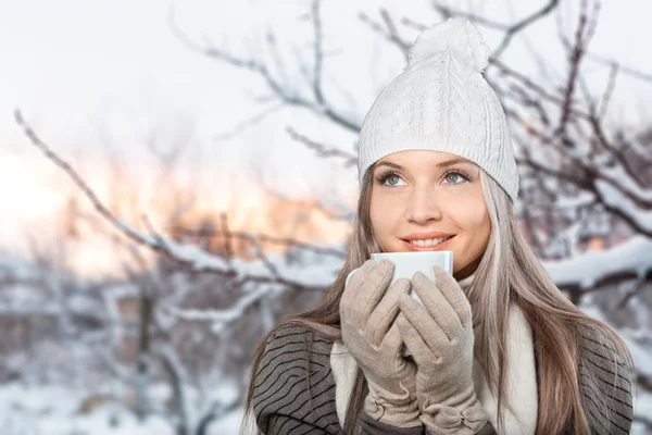 Hiver, femmes, neige . — Photo