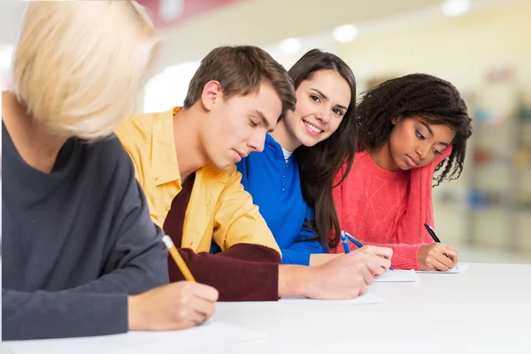 Escola, escola, alunos . — Fotografia de Stock