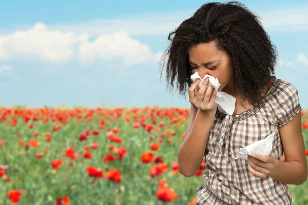 Tüsszögés, a hideg és az influenza, köhögés. — Stock Fotó