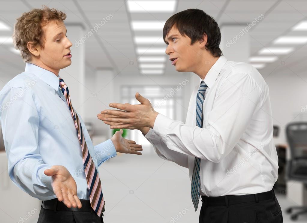 Ссора в коллективе. Люди на переговорах. В споре обнаруживается самоуважение человека. Самоуважение человека в споре. Самоуважение человека в споре.