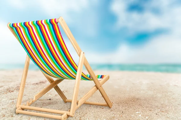 Stol, stranden, solen. — Stockfoto