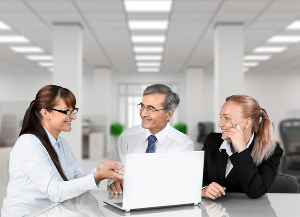 Menschen, Treffen, Gespräche. — Stockfoto