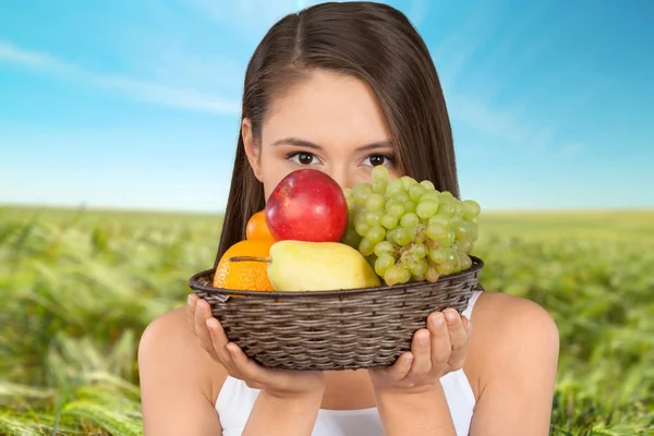 Estilo de vida saudável, Frutas, Mulheres . — Fotografia de Stock