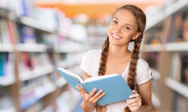 Kadın, kitap, eğitim.