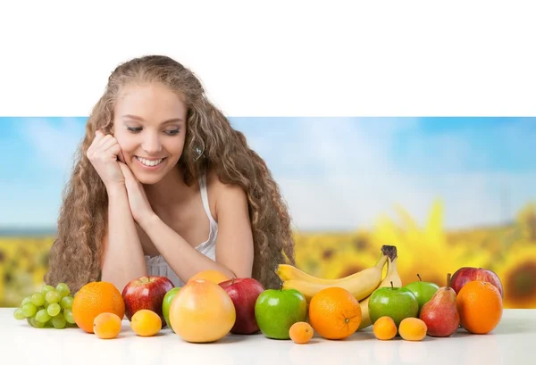 Mujeres, Frutas, Dieta . — Foto de Stock