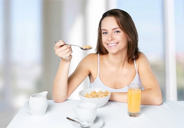 Zdrowe odżywianie, śniadanie, kobiety. — Zdjęcie stockowe