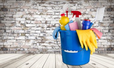 Temizleme, boya, vernik, kova.